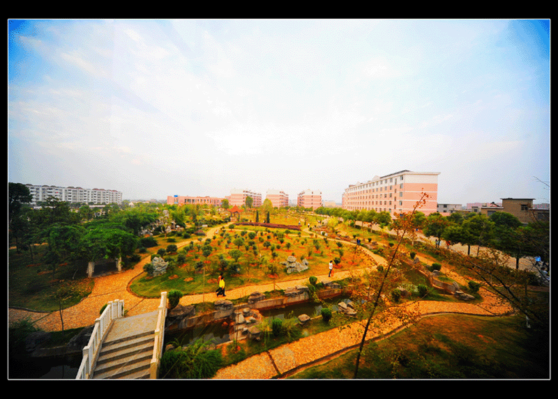 校园风光--泽人园俯瞰 - 南昌大学抚州医学院